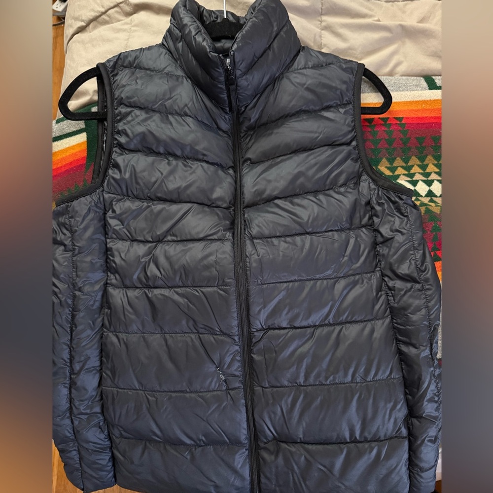 Uniqlo black  Puffer Vest